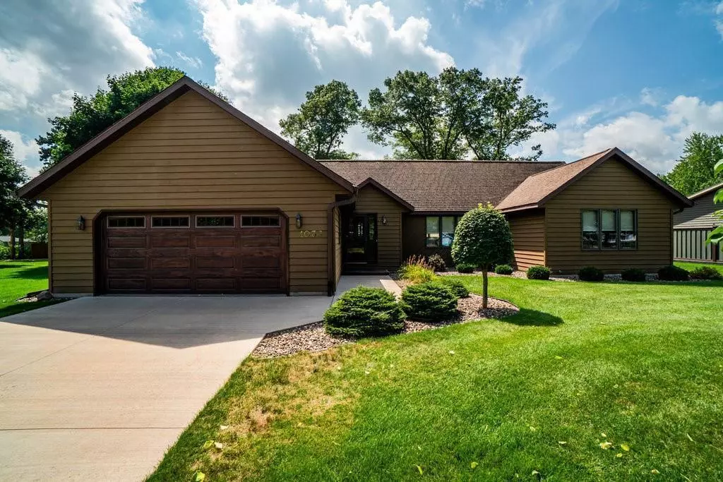 Chippewa Falls, WI 54729,1035 W Elm ST