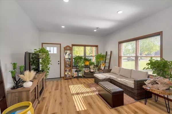 Superior, WI 54880,2213 Oakes AVE