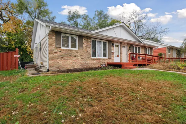 Hopkins, MN 55343,514-516 Sunnyside LN