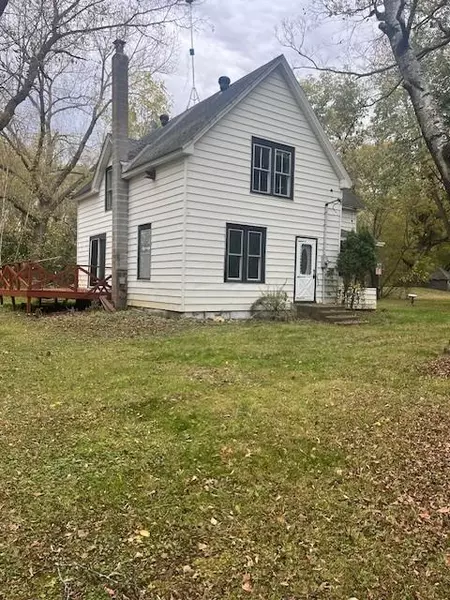 52153 Rush Lake TRL, Rush City, MN 55069