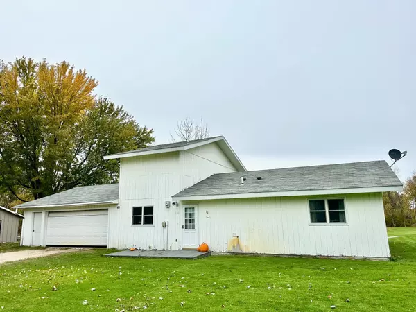 116 S Birch DR, Lake Twp, MN 56763