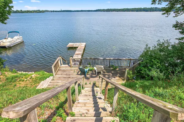 White Bear Twp, MN 55110,5327 W Bald Eagle BLVD