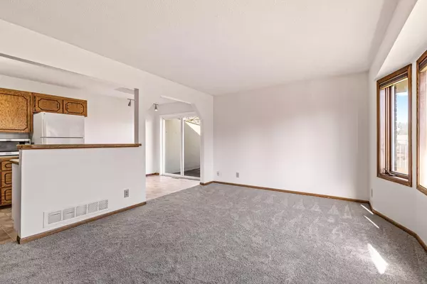 Rosemount, MN 55068,14962 Dodd BLVD #89