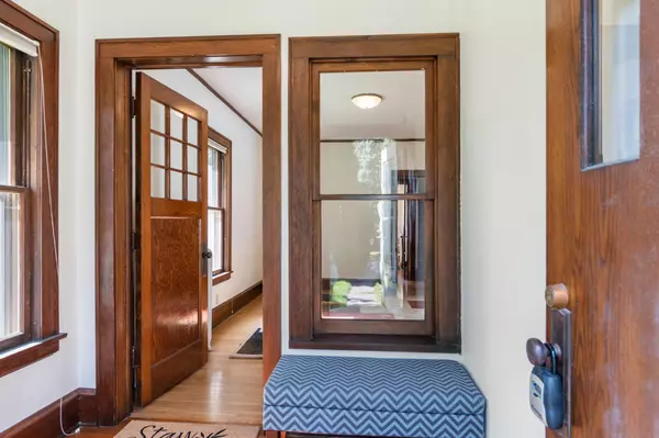 Minneapolis, MN 55414,2418 Cole AVE SE