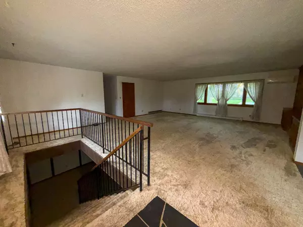 Rochester, MN 55904,4616 Groves End LN SE
