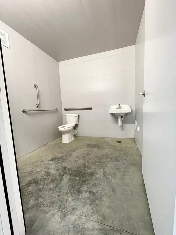 West Fargo, ND 58078,422 29th CT NW #9+10