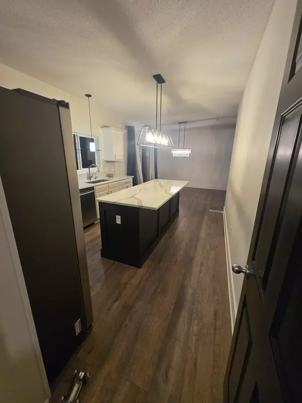 Lakeville, MN 55044,21305 Hytrail CIR