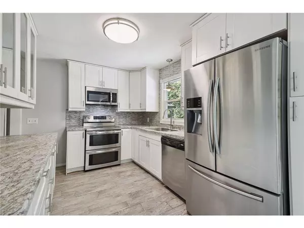 107 2nd AVE NE, Buffalo, MN 55313