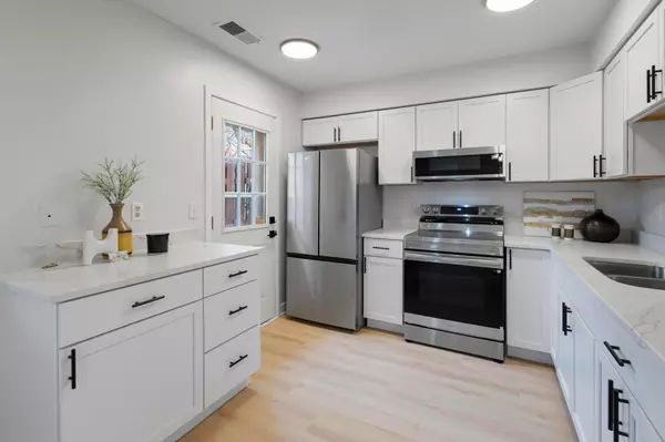 Woodbury, MN 55125,7838 Dunmore RD