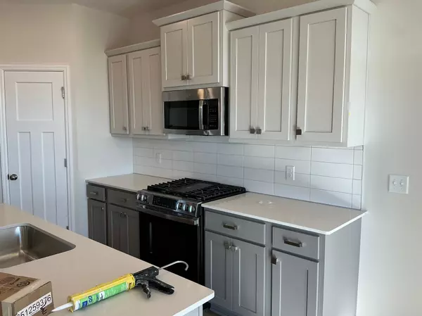 Minnetrista, MN 55331,6633 Wolfberry Curve