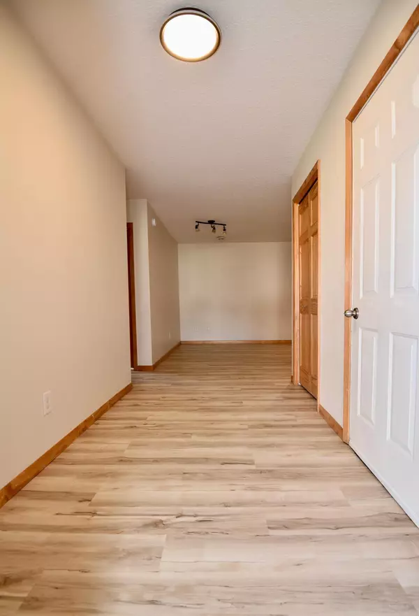 Milaca, MN 55371,804 11th AVE N