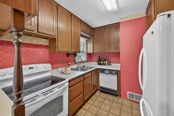 Rochester, MN 55901,1004 8th AVE NW