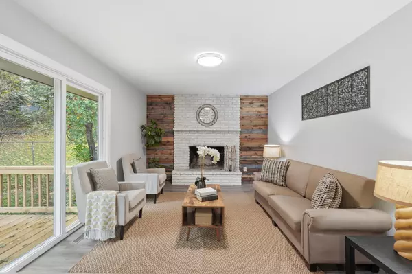 Bloomington, MN 55437,4301 Heritage Hills DR
