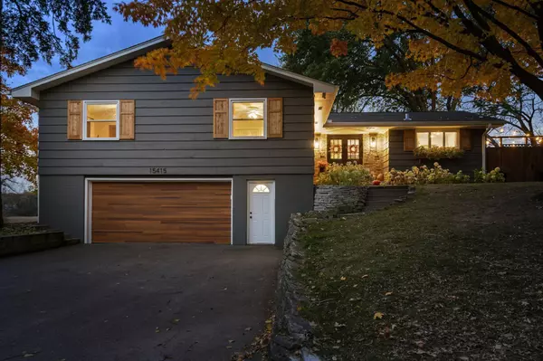 Minnetonka, MN 55391,15415 Holdridge RD E