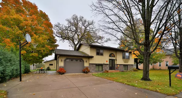 606 2nd ST NE, Little Falls, MN 56345