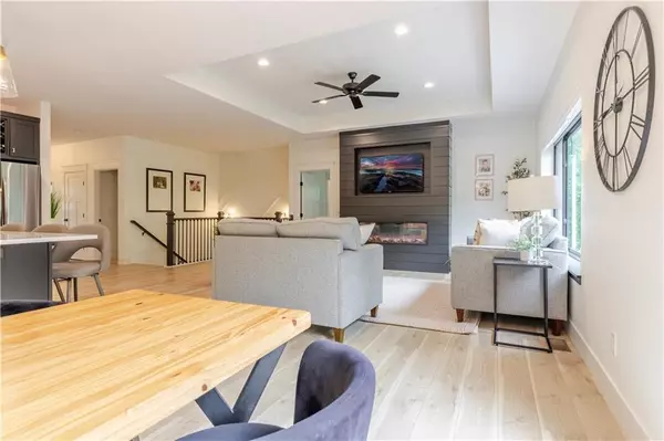 Eau Claire, WI 54703,2623 33rd AVE