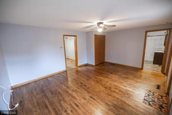 Cannon Falls, MN 55009,405 3rd ST N