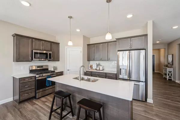 Greenfield, MN 55373,7872 Willowbrook CT