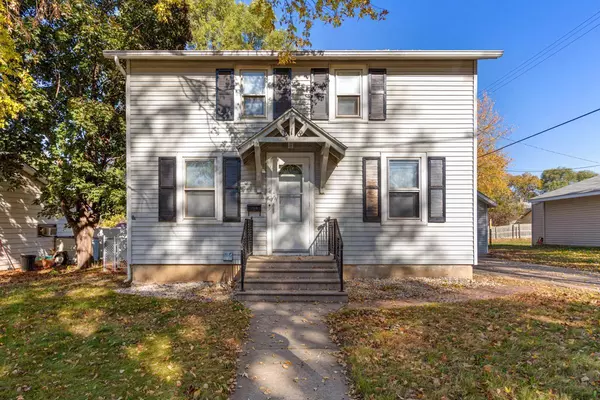 Faribault, MN 55021,218 10th ST NW