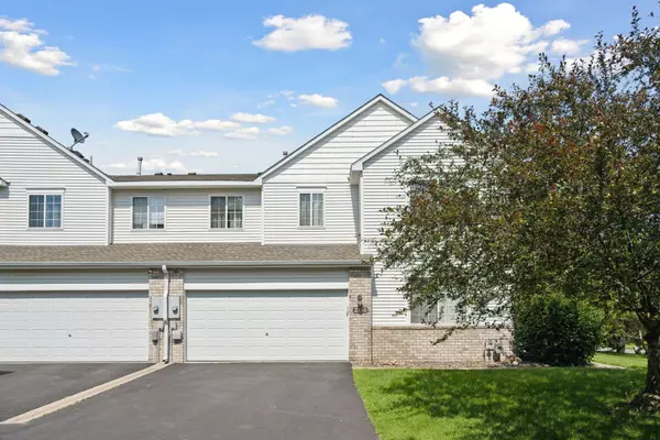 2255 119th CIR NE, Blaine, MN 55449