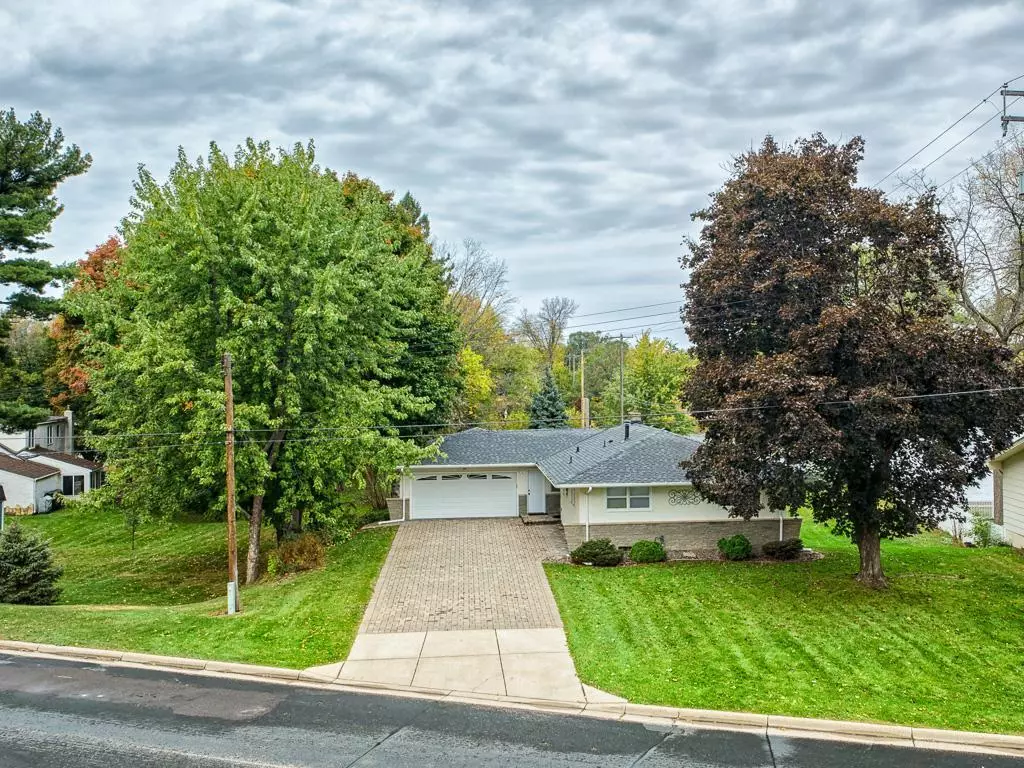 Fridley, MN 55432,85 Rice Creek WAY NE