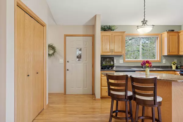 Mahtomedi, MN 55115,824 Woodland DR