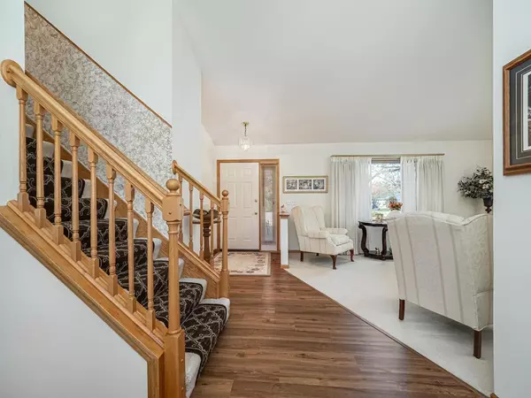 Brooklyn Park, MN 55443,9106 Dunbar Knoll N