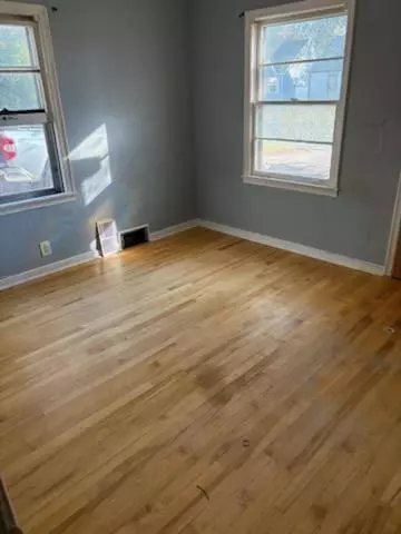 South Saint Paul, MN 55075,227 Dale ST E