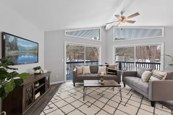 Maple Grove, MN 55311,7453 Mariner DR