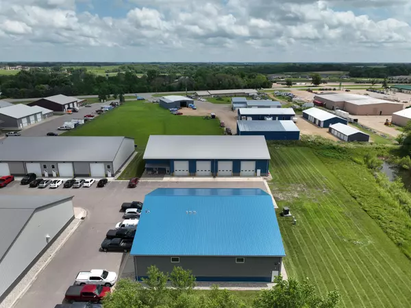 Mankato, MN 56001,1072 S Victory DR