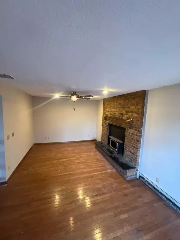 Lino Lakes, MN 55014,939 Lois LN