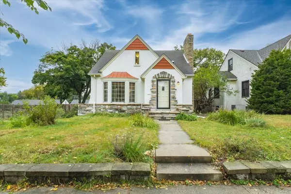 Minneapolis, MN 55407,4252 18th AVE S