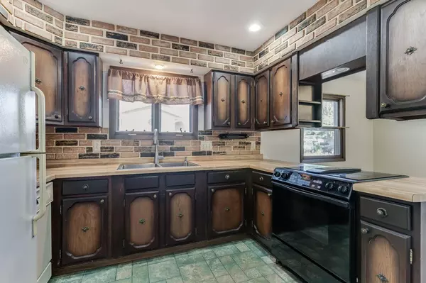 La Crescent, MN 55947,906 Redwood ST E