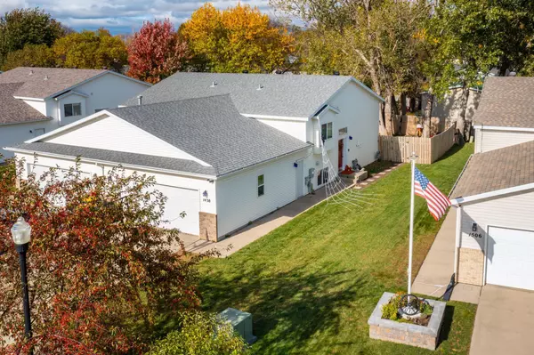 West Fargo, ND 58078,1438 Suntree DR