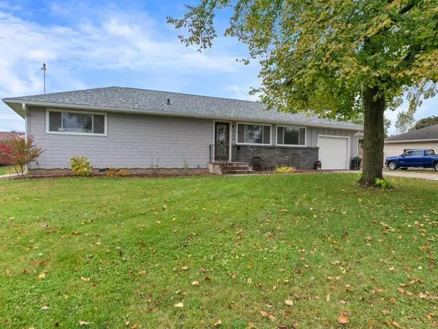 568 Locust ST S, Prescott, WI 54021