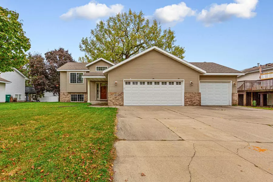 2075 Hemlock AVE NE, Owatonna, MN 55060