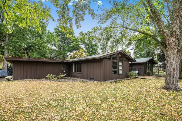 Sauk Rapids, MN 56379,224 9th ST N