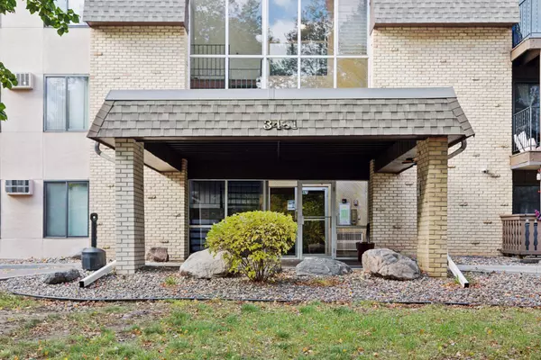 Shoreview, MN 55126,3461 Kent ST #1209