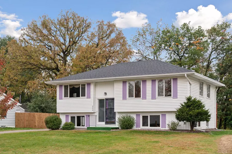 253 Stardust BLVD, Circle Pines, MN 55014