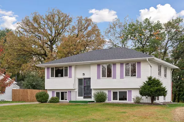 253 Stardust BLVD, Circle Pines, MN 55014