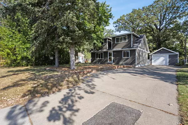 Mounds View, MN 55112,5434 Jackson DR