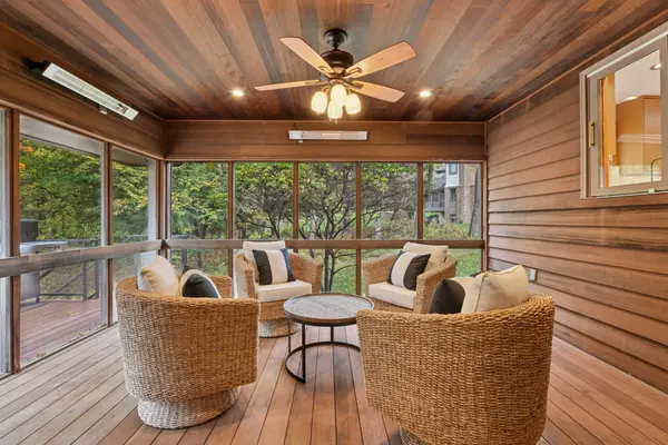 Shorewood, MN 55331,5880 Boulder Bridge LN