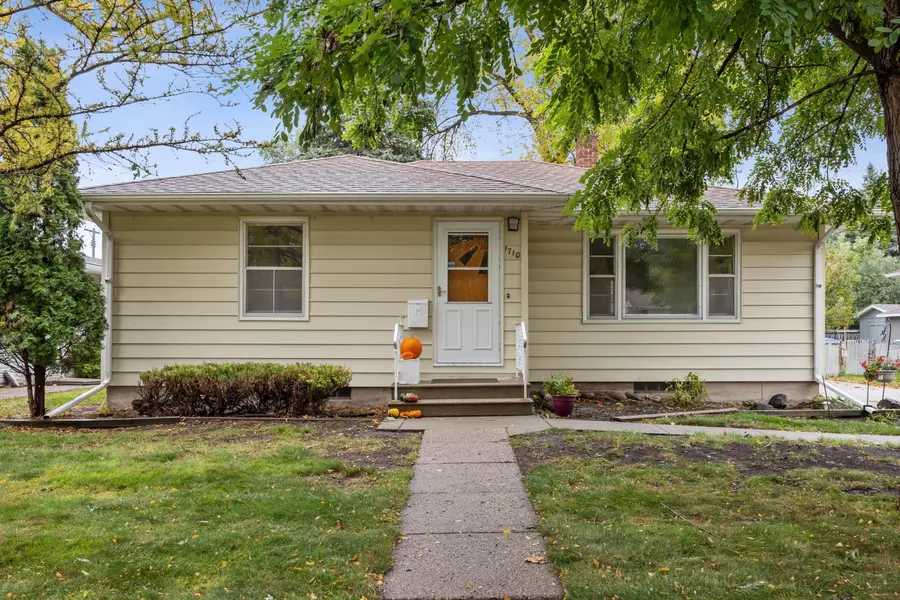 1710 14th ST S, Fargo, ND 58103