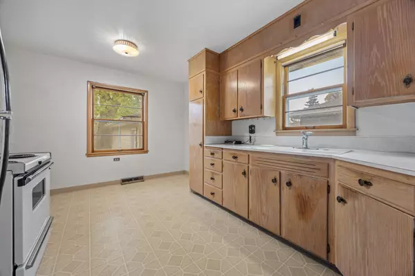 Fargo, ND 58103,1710 14th ST S