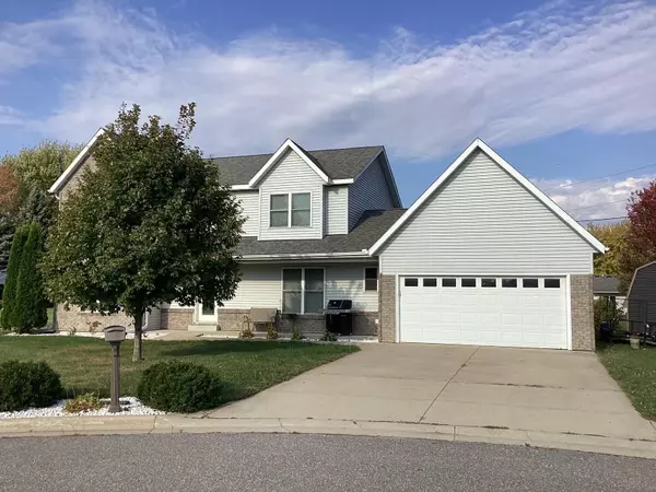 Alden, MN 56009,119 Hall LN