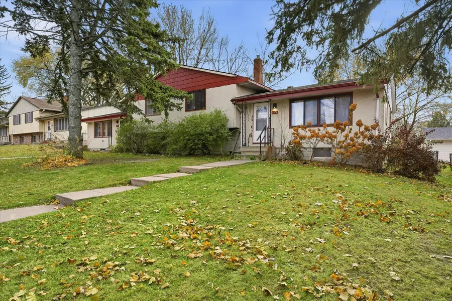 1574 Pacific ST, Saint Paul, MN 55106