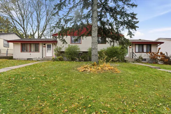 Saint Paul, MN 55106,1574 Pacific ST