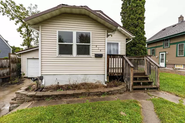 Fergus Falls, MN 56537,414 W Maple AVE