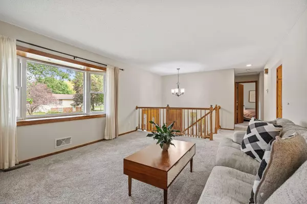 Champlin, MN 55316,7707 111th AVE N