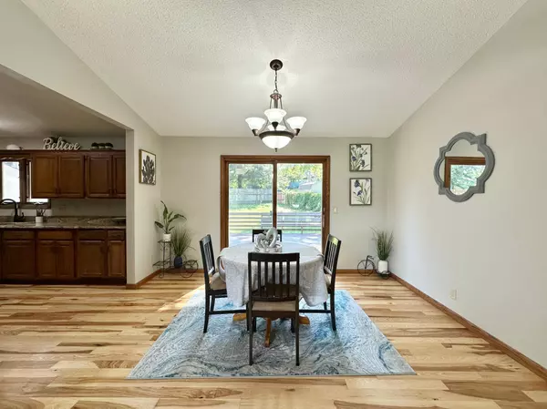 Burnsville, MN 55337,11900 Highland View CIR